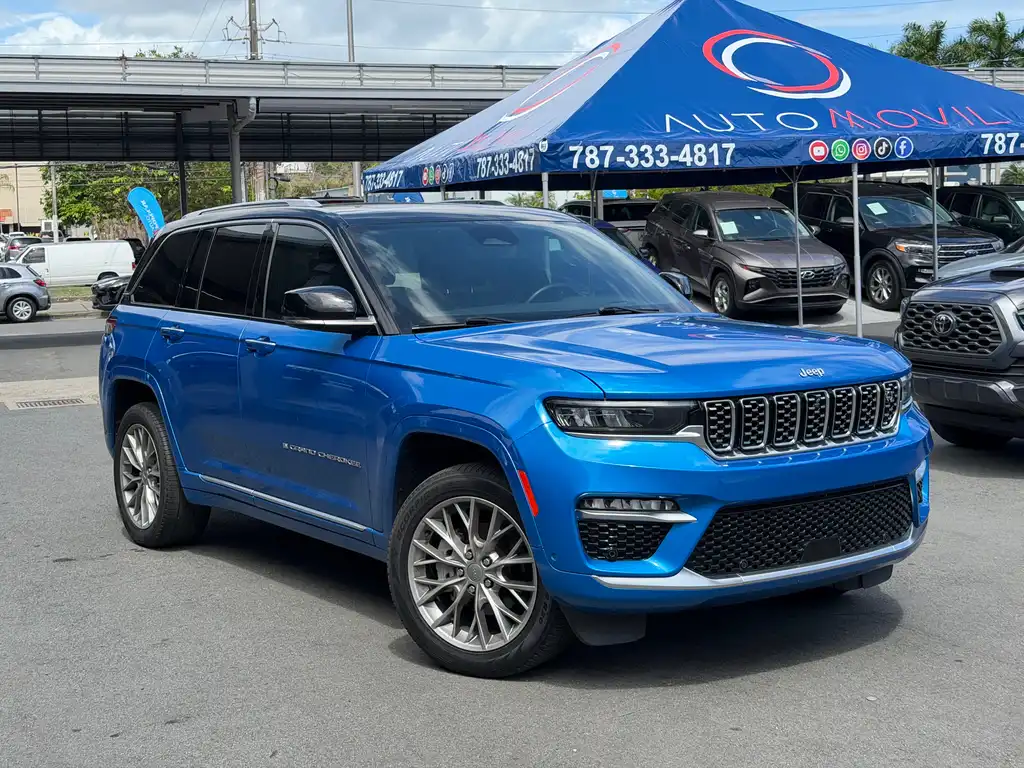 2023 Jeep Grand Cherokee Summit's photo
