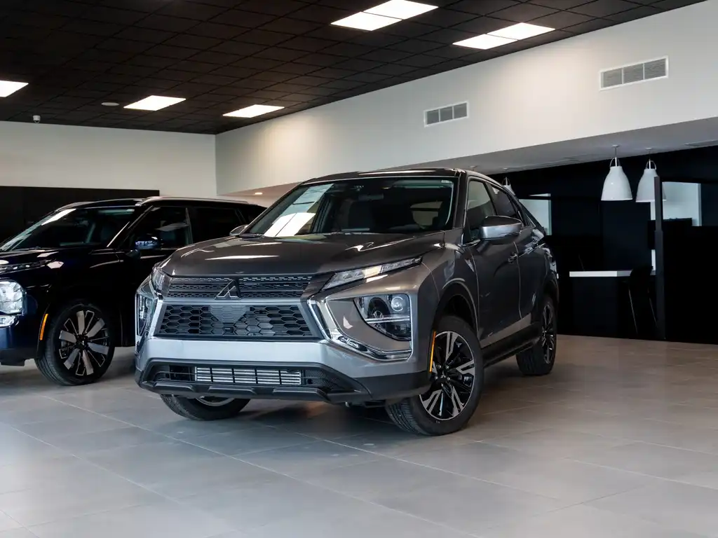 2026 Mitsubishi Eclipse Cross LE S-AWC's photo