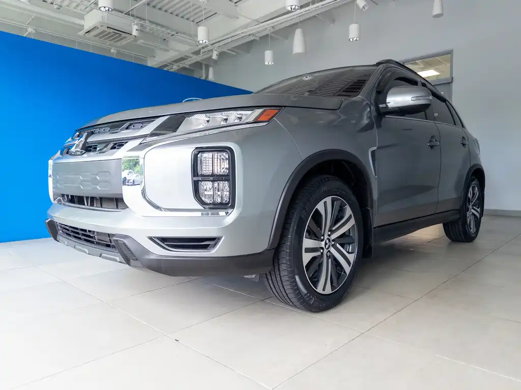 2023 Mitsubishi Outlander Sport 2.4 GT AWC CVT's photo