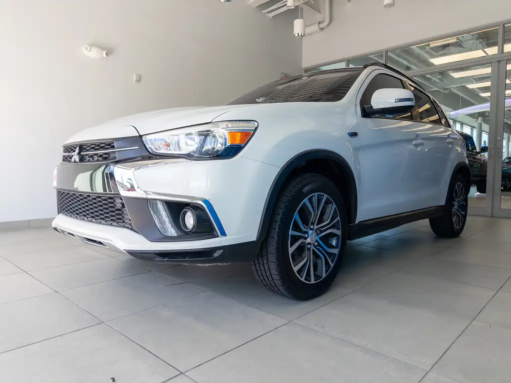 2019 Mitsubishi Outlander Sport 2.0 SE 2WD CVT's photo