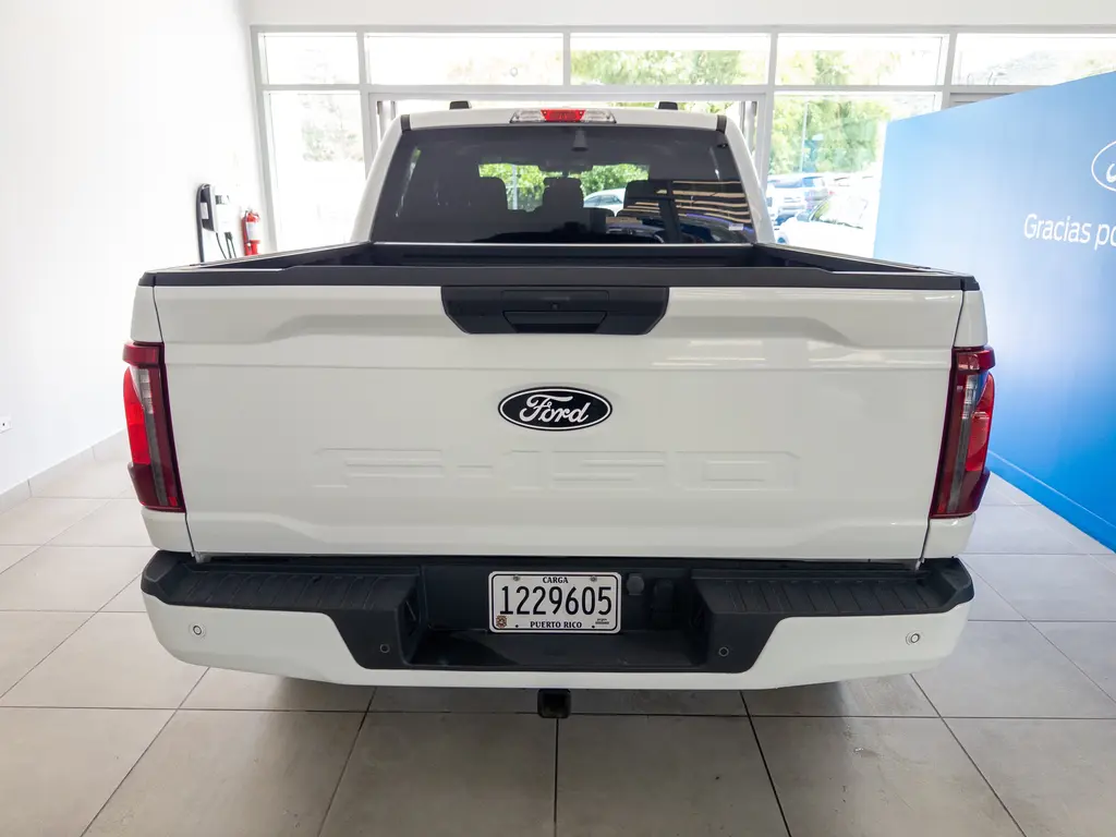 2024 Ford F-150 STX 4x4 SuperCrew 5-1/2 Box photo 3