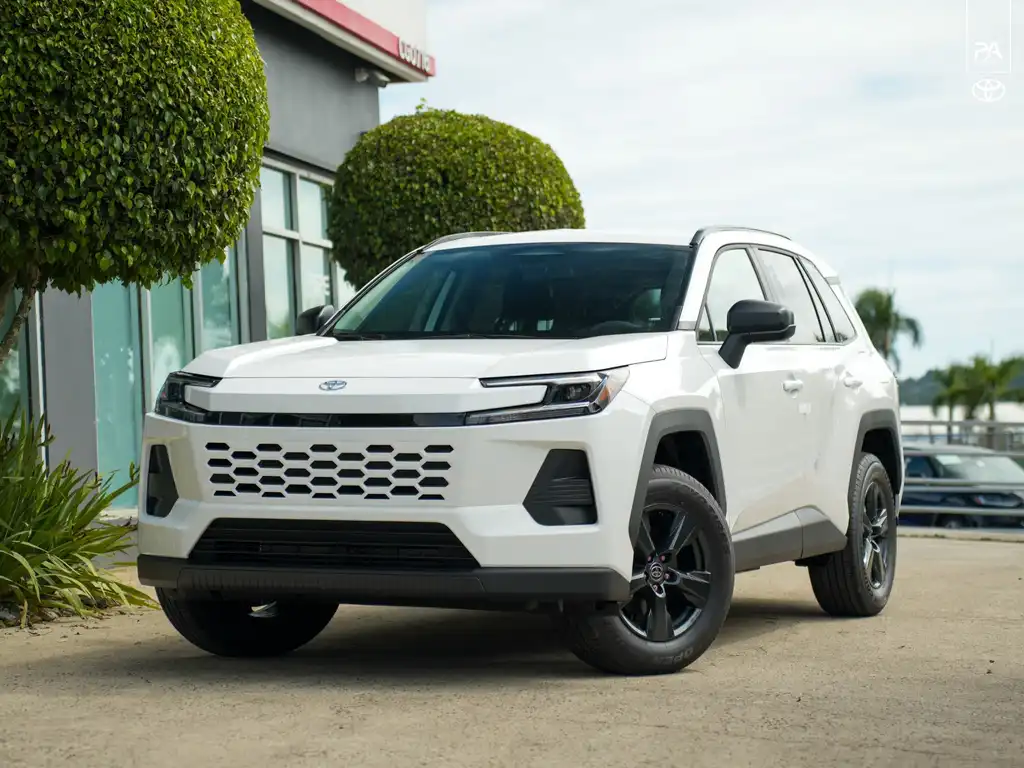 2026 Toyota RAV4 Hybrid LE FWD's photo