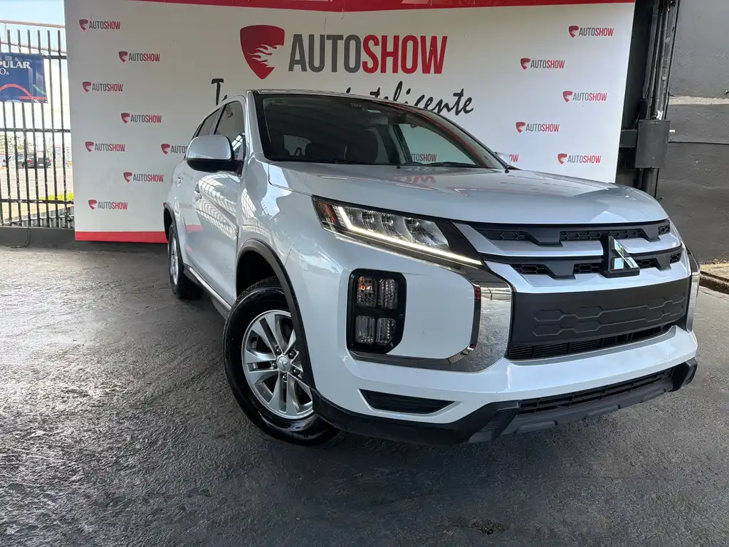 2024 Mitsubishi Outlander Sport 2.0 ES AWC CVT's photo