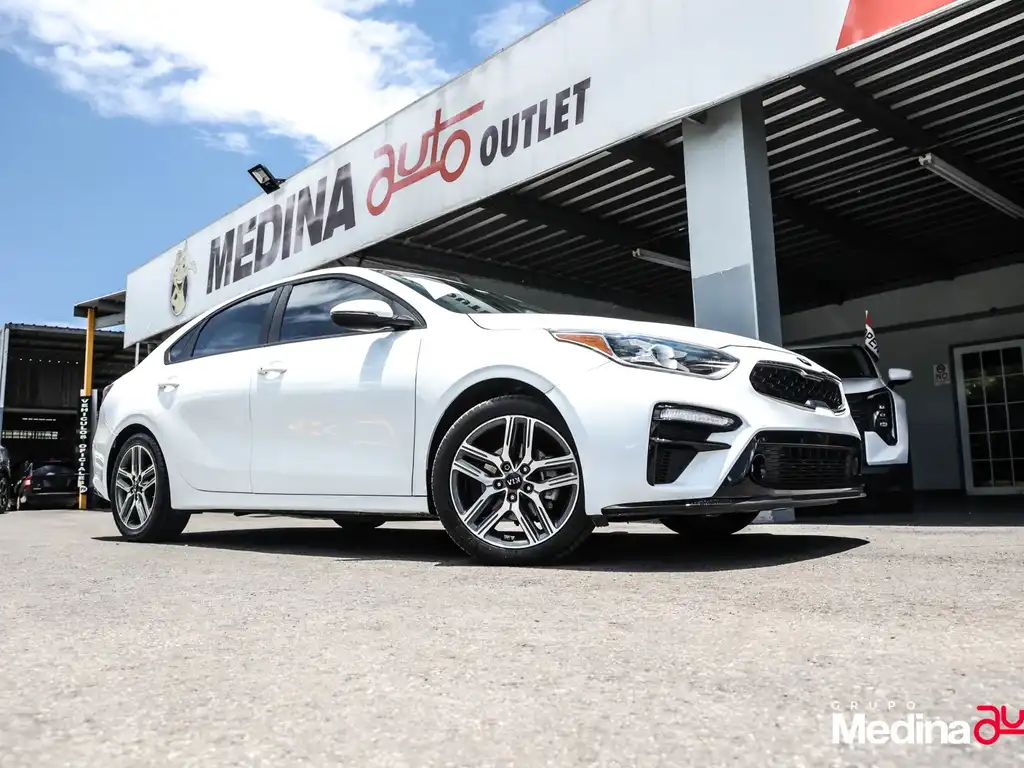 2021 Kia Forte GT-Line AT's photo
