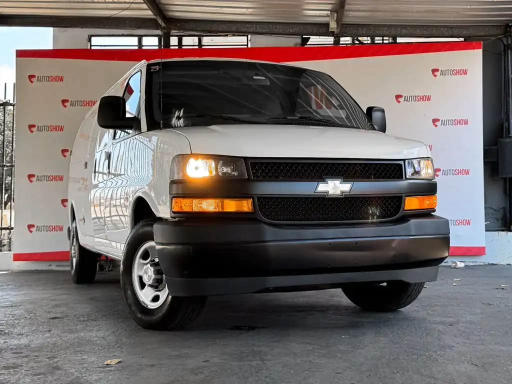 2023 Chevrolet Express Work Van HD 2500 Extended's photo