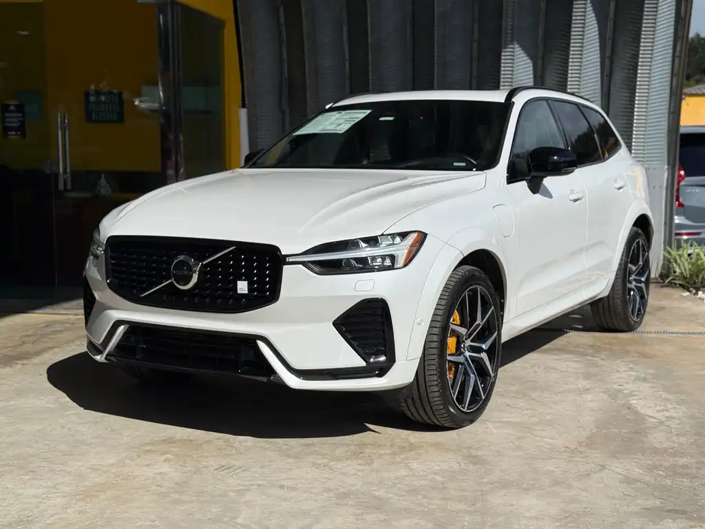 2022 Volvo XC60 T8 Polestar PHEV AWD's photo