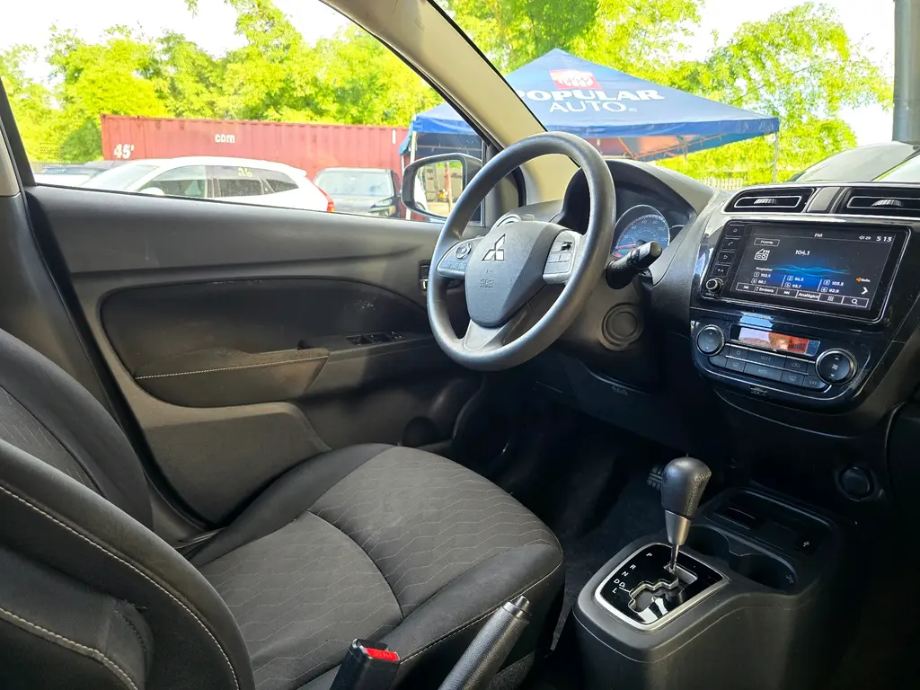 2021 Mitsubishi Mirage SE CVT photo 3