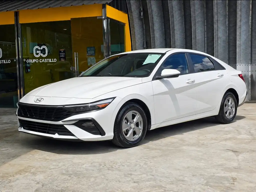 2024 Hyundai Elantra 2.0 SE IVT's photo