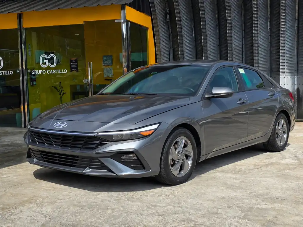 2024 Hyundai Elantra 2.0 SE IVT's photo