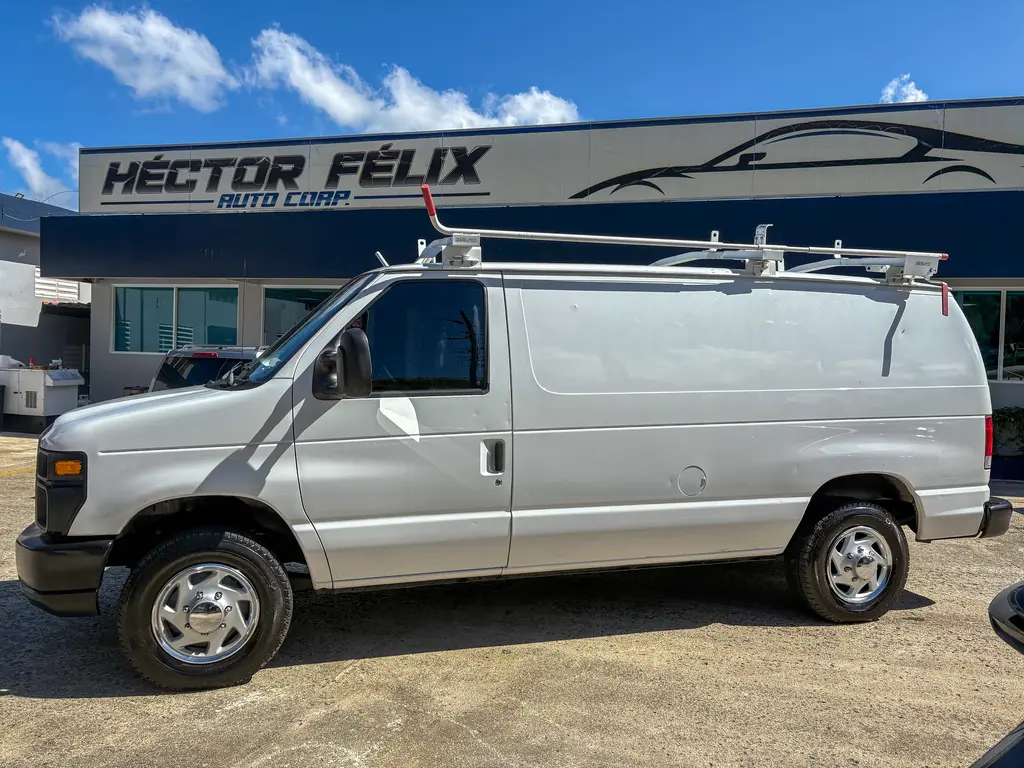 2014 Ford E-Series E-150 Van photo 3