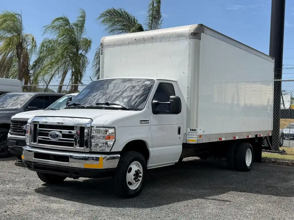 2019 Ford E-Series DRW E-450 Super Duty 176 in WB's photo