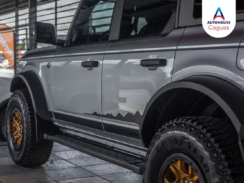 2022 Ford Bronco Wildtrak 4x4 photo 3