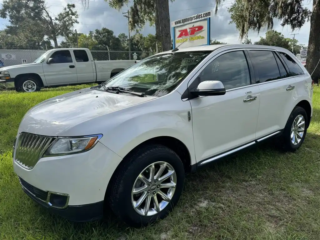 2013 Lincoln MKX FWD's photo