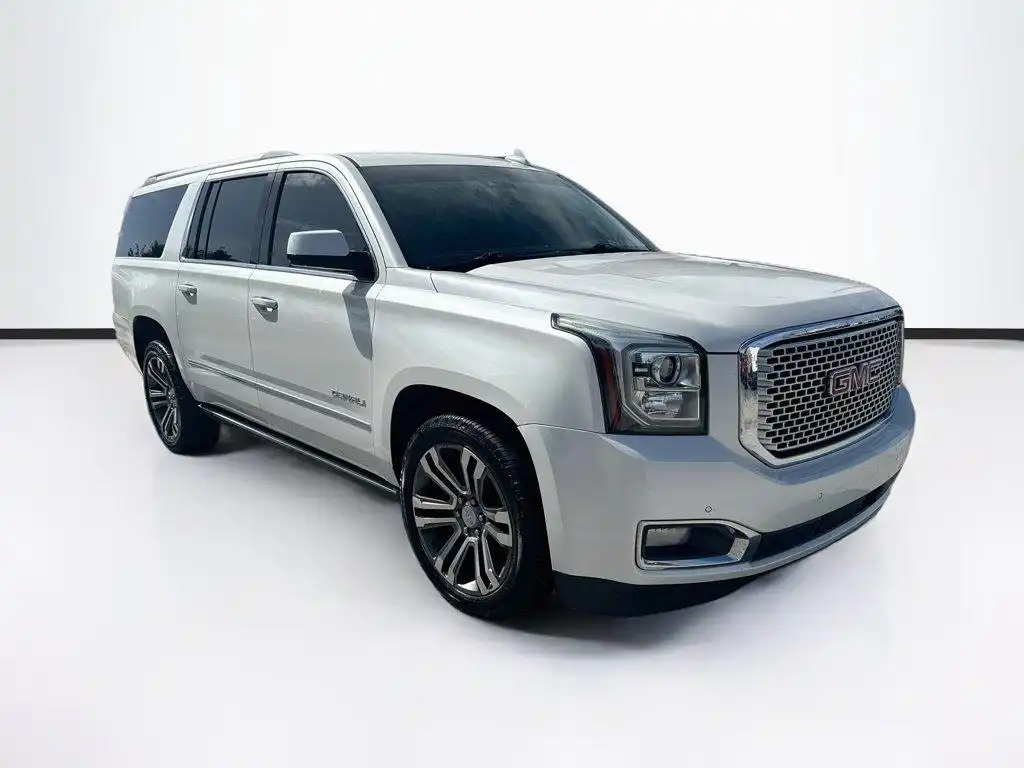 2017 GMC Yukon Denali AWD's photo