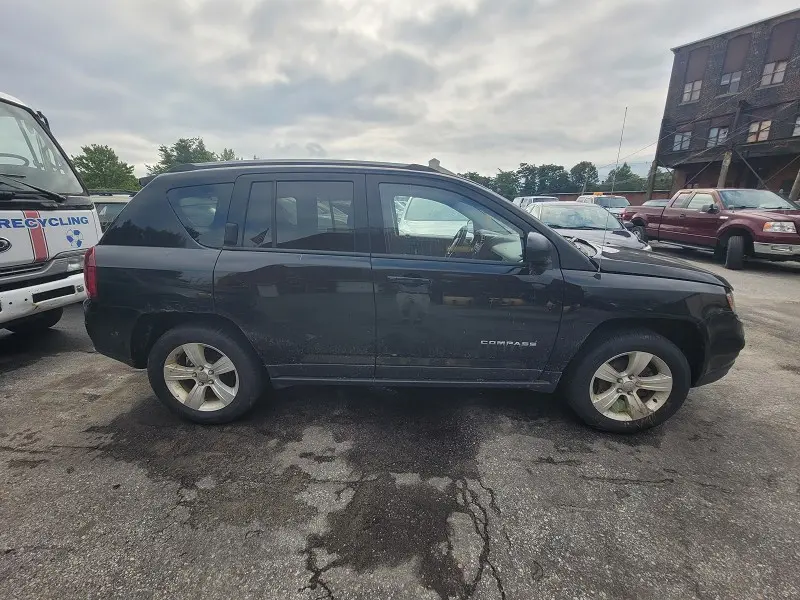 2016 Jeep Compass Sport 4X4 photo 4