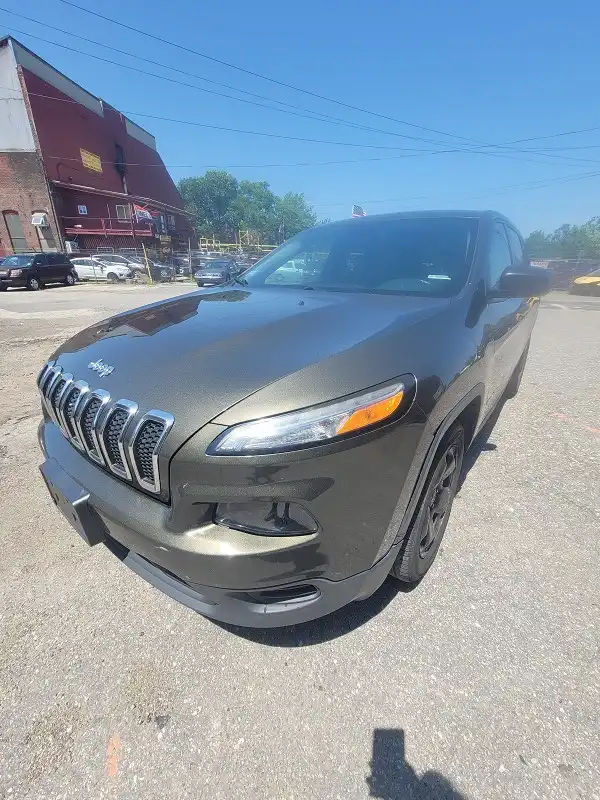 2016 Jeep Cherokee Sport's photo