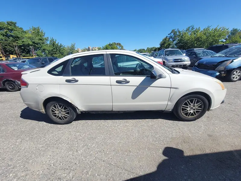 2011 Ford Focus SE photo 4