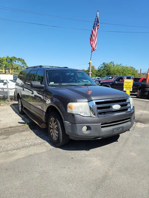 2007 Ford Expedition XLT 4WD EL's photo