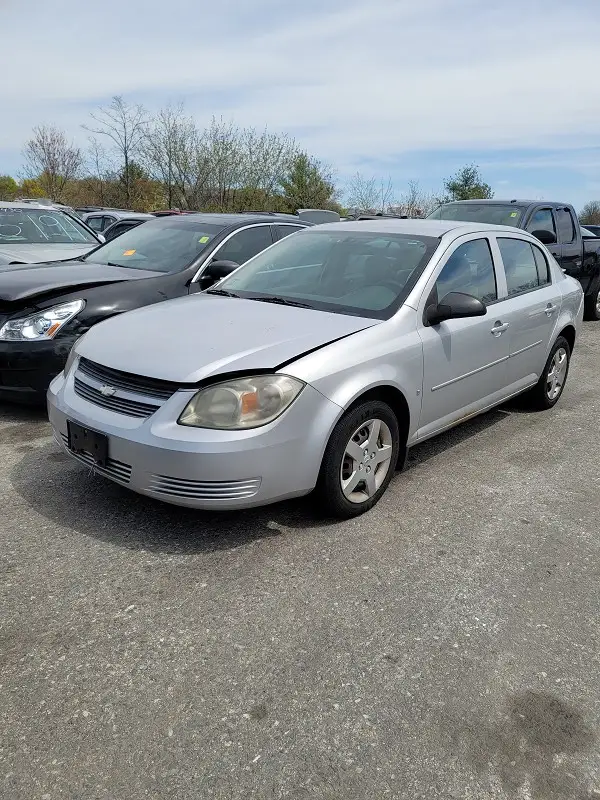 2008 Chevrolet Cobalt LS photo 1
