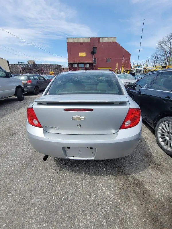 2008 Chevrolet Cobalt LS photo 4