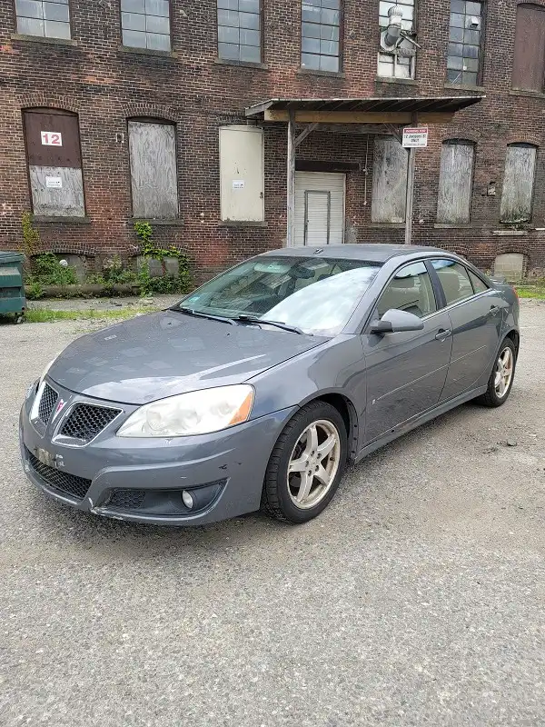 2009 Pontiac G6 GT's photo