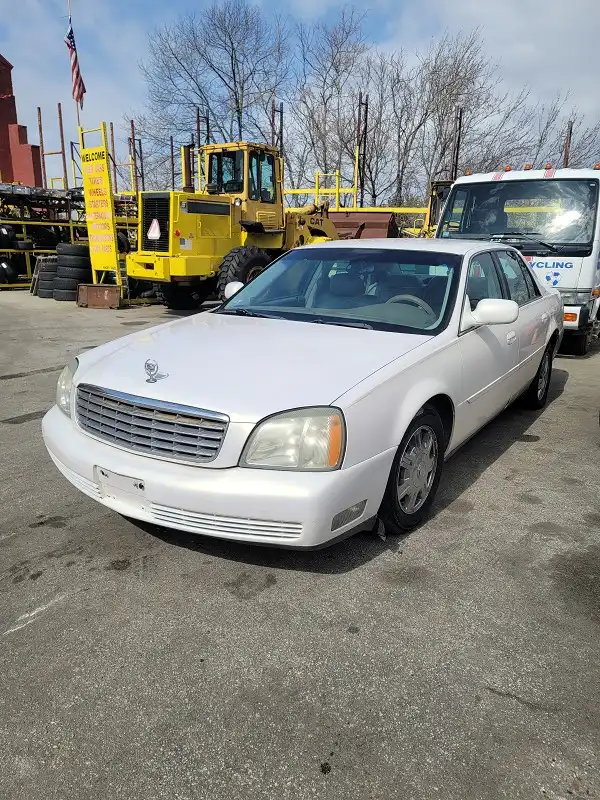 2005 Cadillac DeVille Base's photo