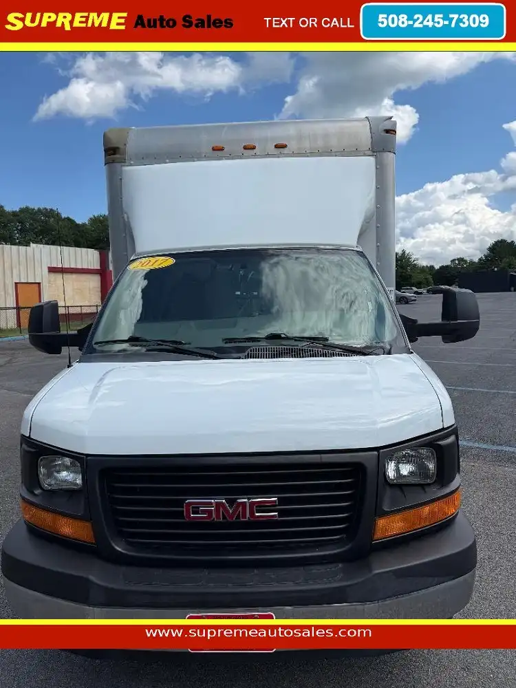 2017 GMC Savana 4500 159" WB's photo
