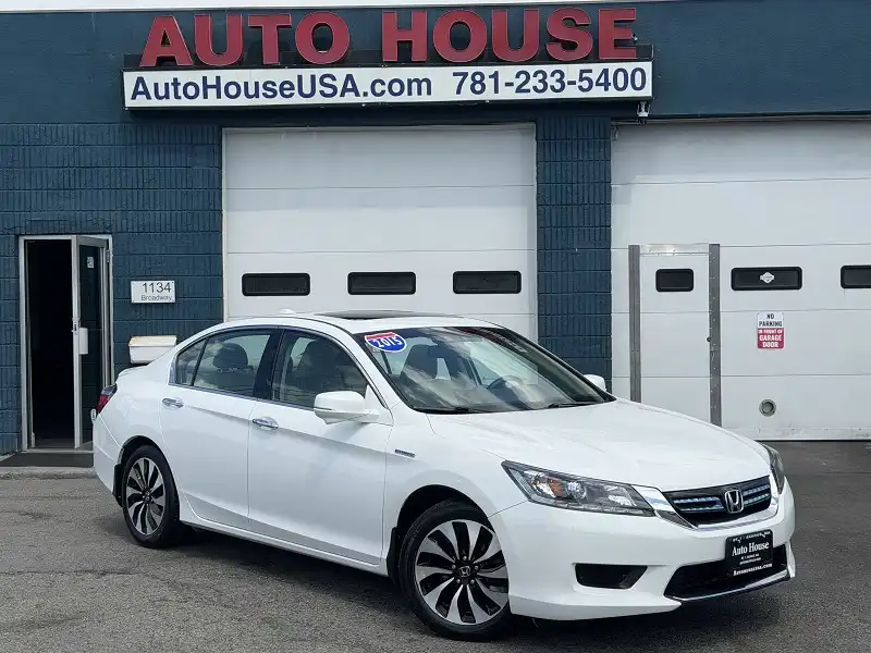 2015 Honda Accord Hybrid EX-L's photo
