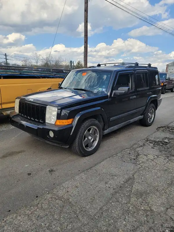 2006 Jeep Commander 4X4's photo