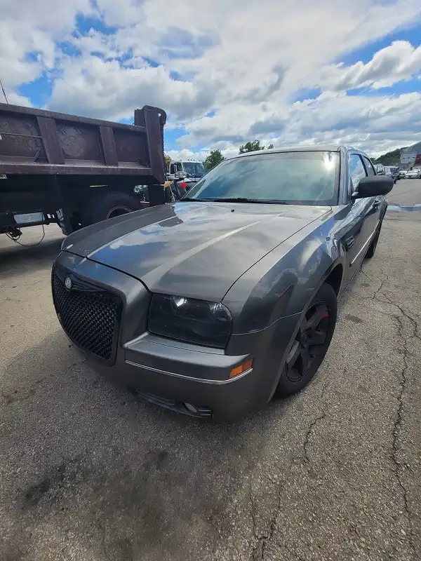 2009 Chrysler 300 Touring 26P's photo