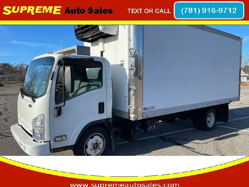 2013 Isuzu NQR's photo