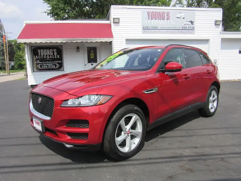 2017 Jaguar F-PACE 35t Premium AWD's photo