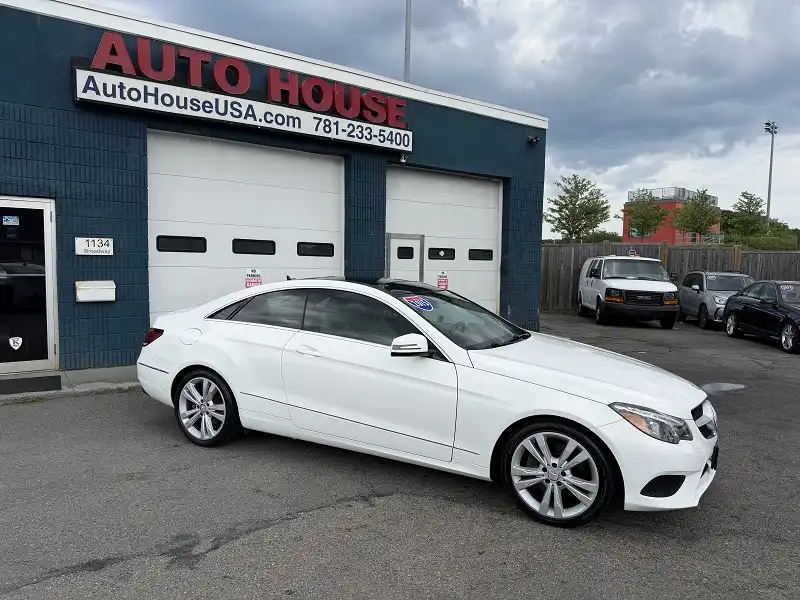 2015 Mercedes-Benz E-Class E400 4MATIC's photo