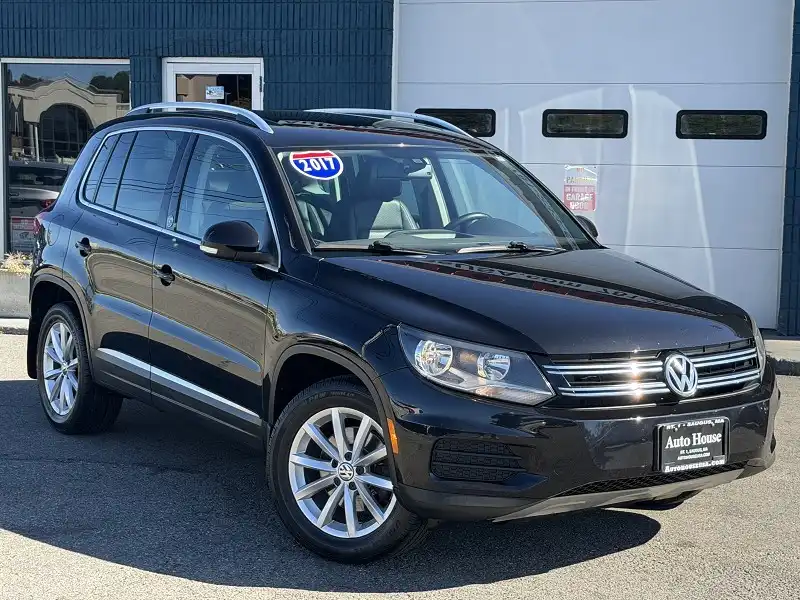 2017 Volkswagen Tiguan 2.0T Wolfsburg Edition 4Motion's photo