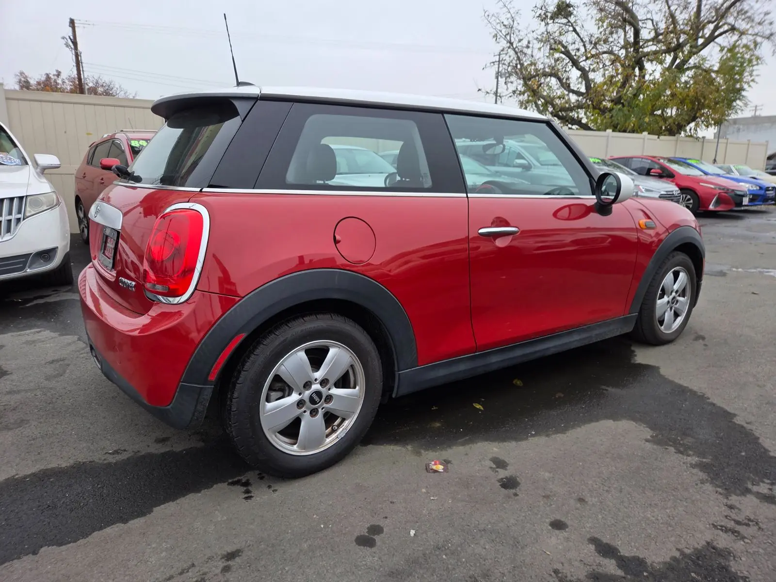 2014 MINI Cooper Base photo 4
