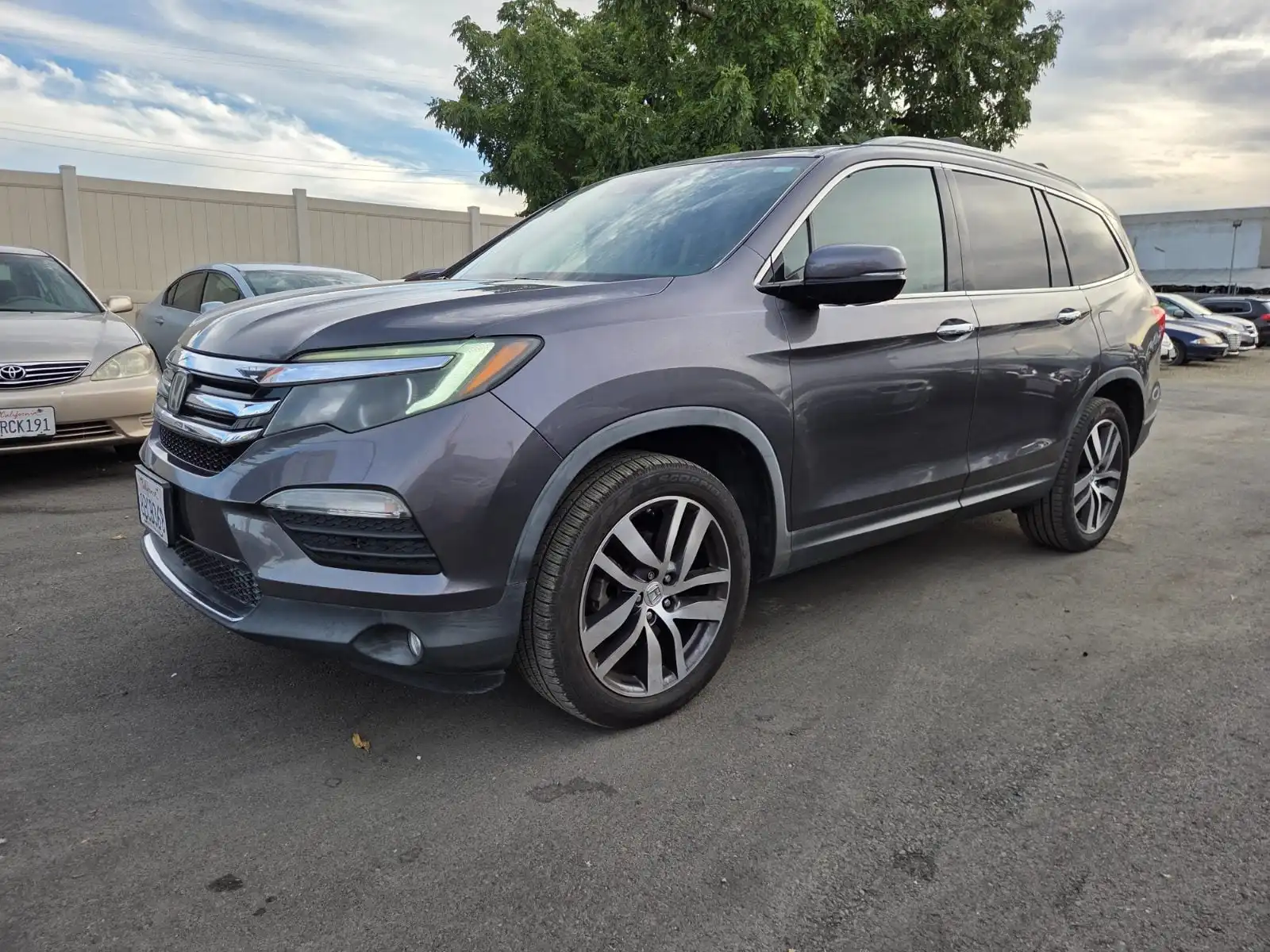 2017 Honda Pilot Touring 4WD's photo