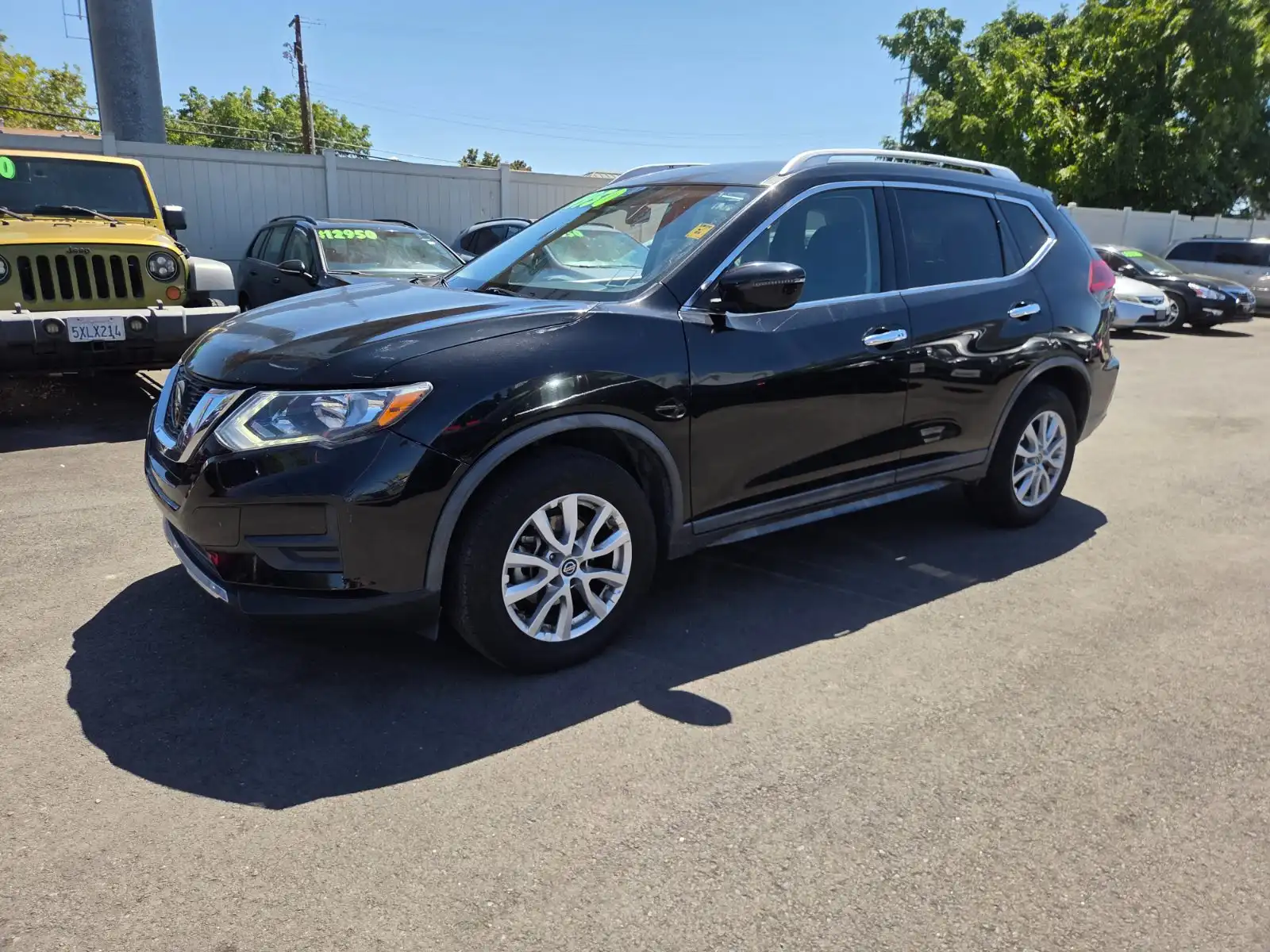 2020 Nissan Rogue SV AWD's photo