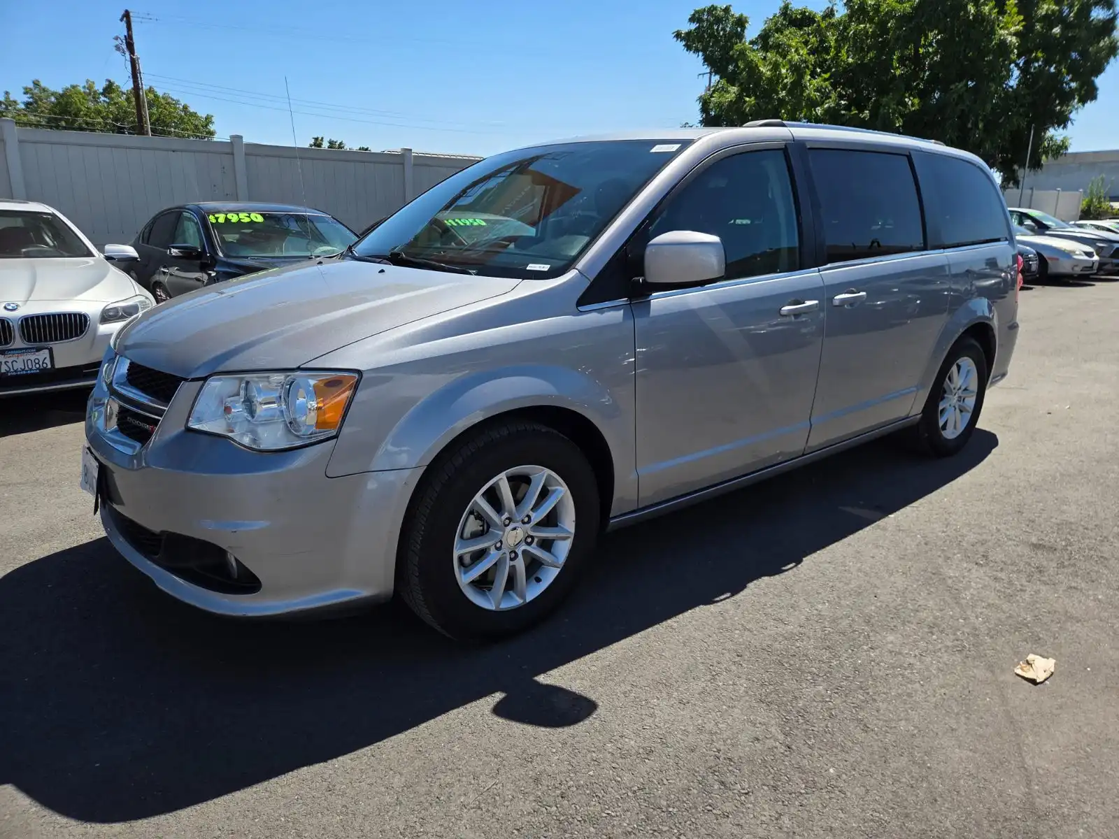 2019 Dodge Grand Caravan SXT's photo