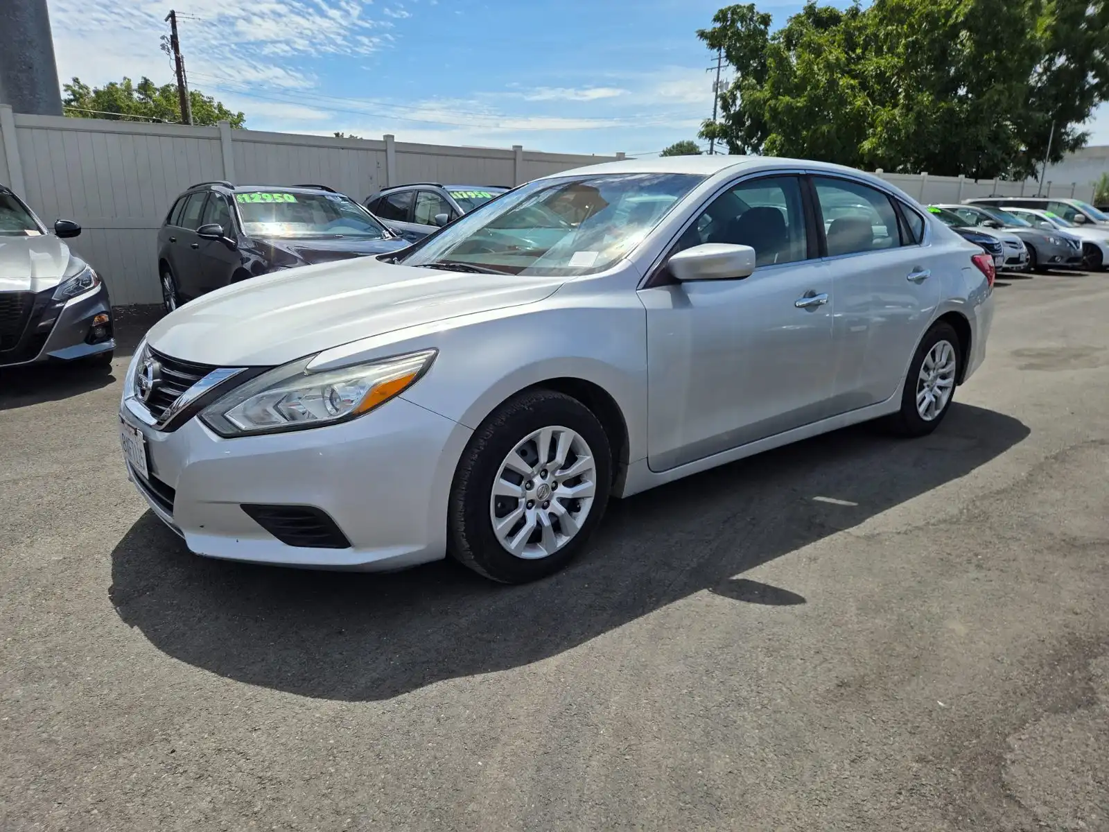 2016 Nissan Altima 2.5 S's photo