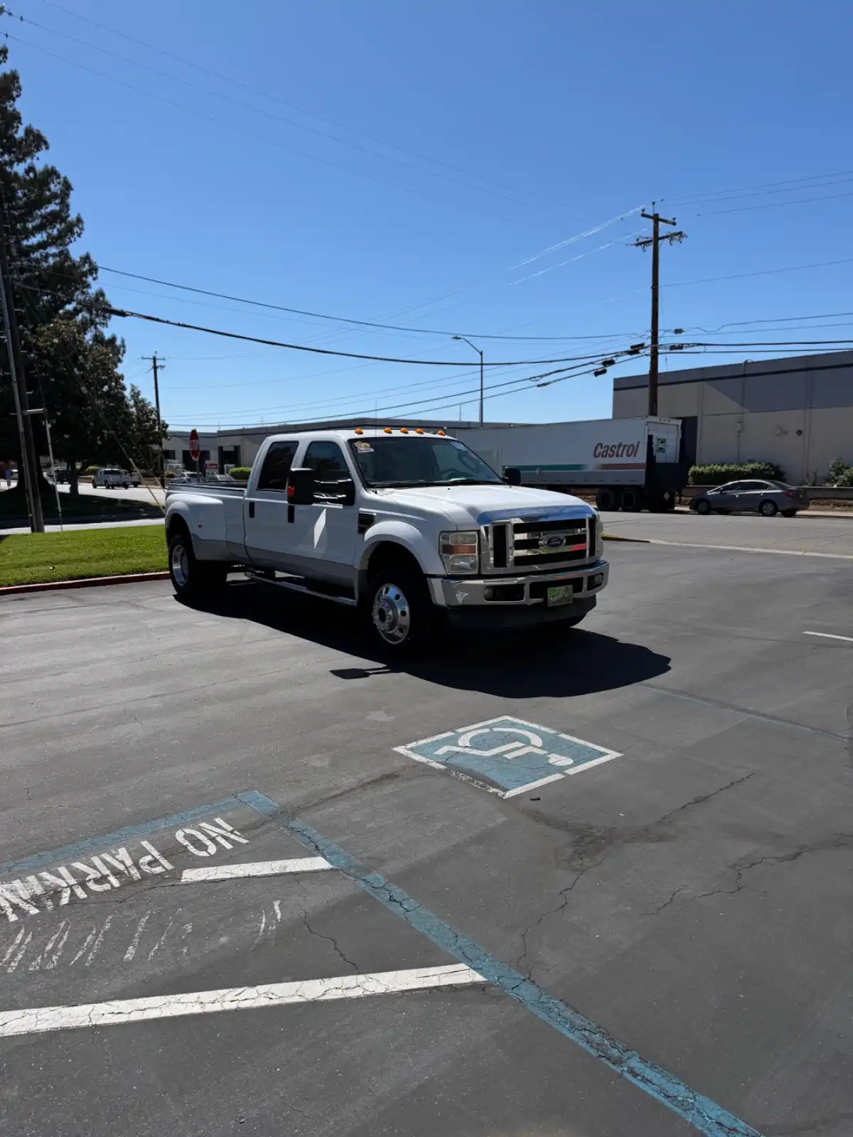 2008 Ford F-450 XL 4x4 Crew Cab 172-In DRW's photo