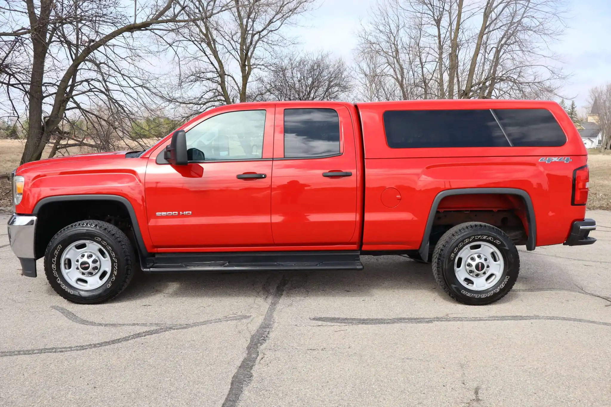 2015 GMC Sierra 4WD Double Cab Standard Box's photo