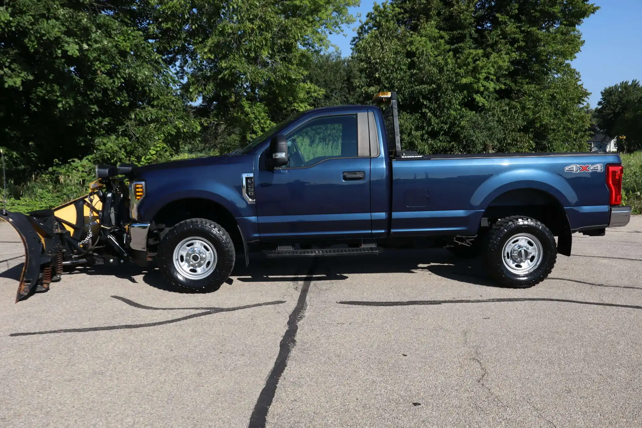 2019 Ford F-250 XL 4x4 Regular Cab 8' Box's photo