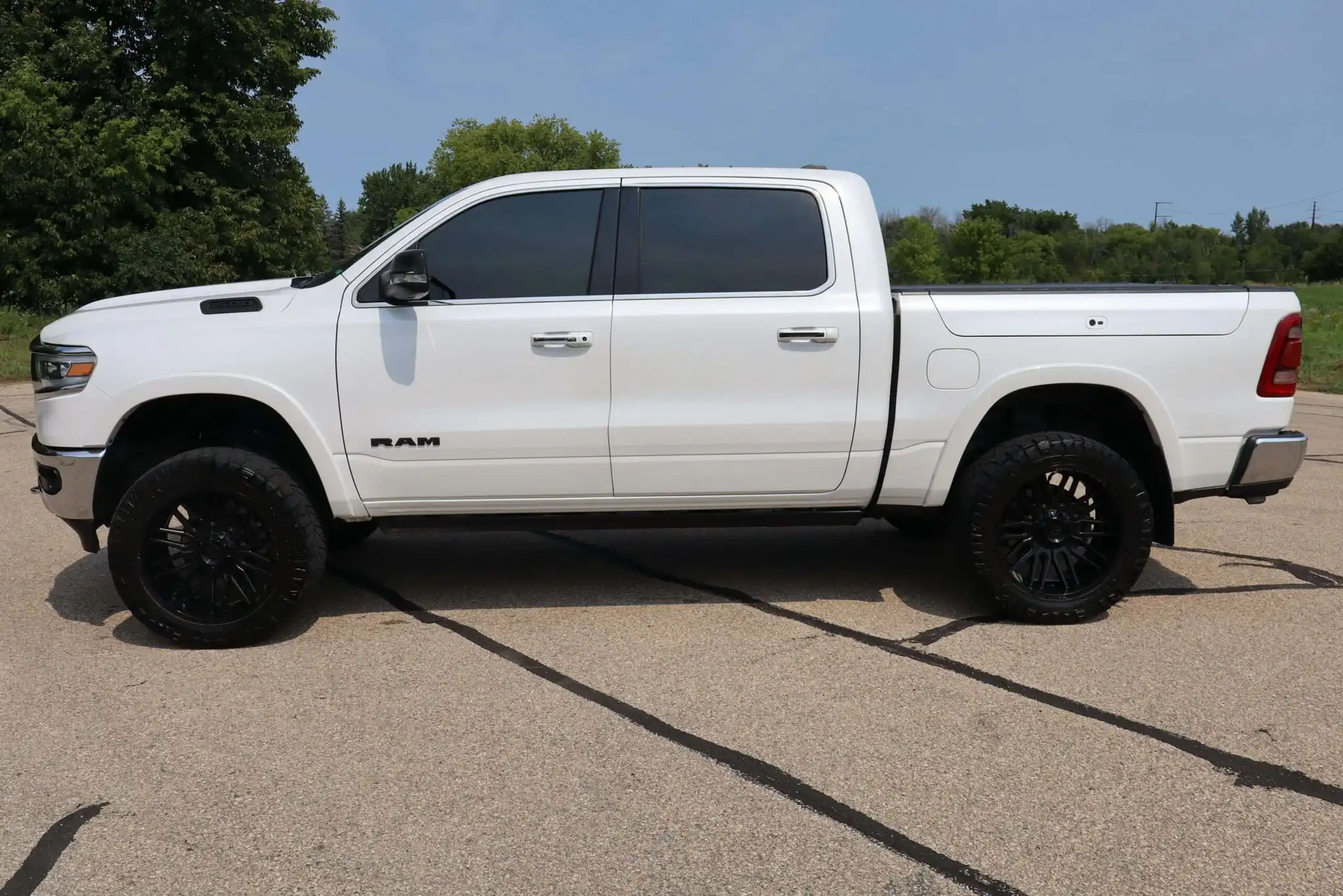 2020 RAM 1500 Limited 4x4 Crew Cab 5'7's photo