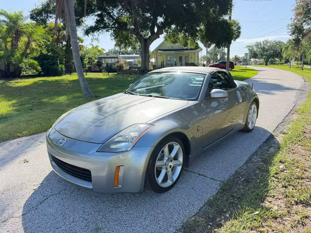 2005 Nissan 350Z Roadster Touring AT's photo