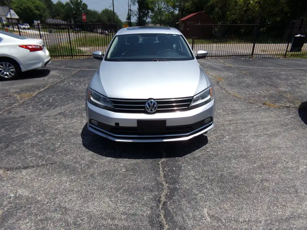 2015 Volkswagen Jetta 1.8T SE w/Conn. & Navigation Auto's photo