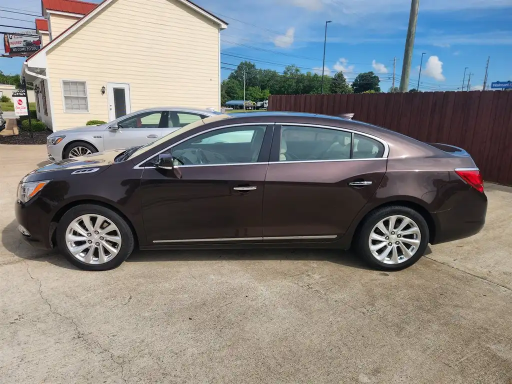 2015 Buick LaCrosse Leather's photo
