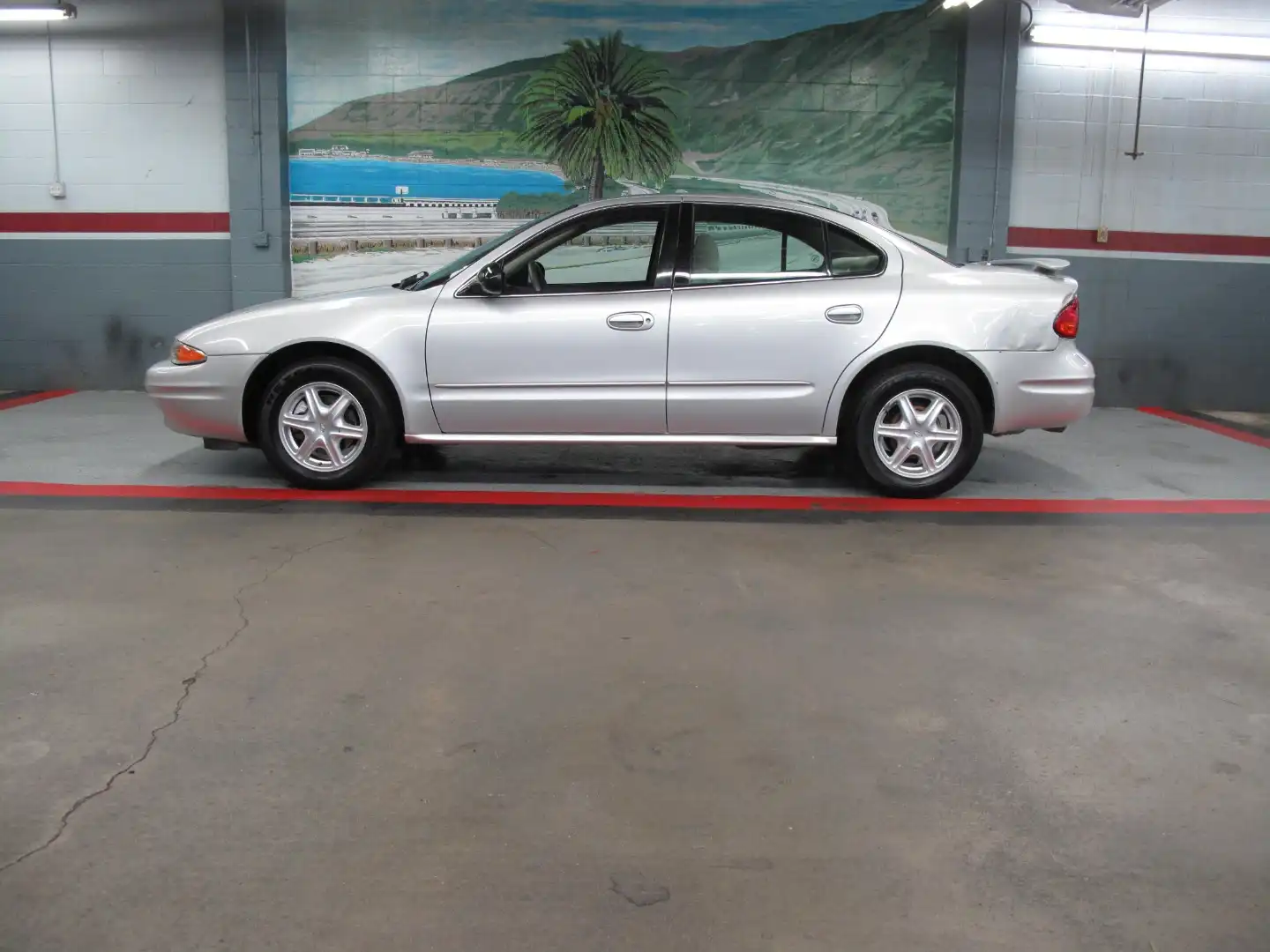 2004 Oldsmobile Alero GL1's photo