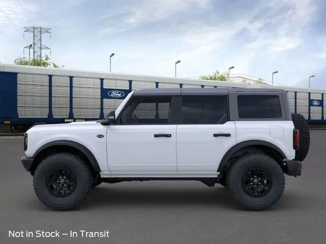 2024 Ford Bronco Wildtrak 4WD photo 3