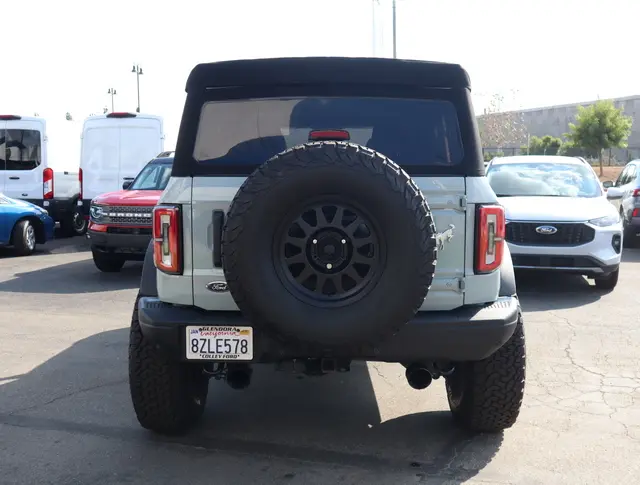 2021 Ford Bronco Badlands 4x4 photo 5