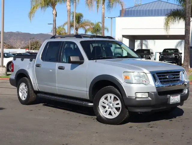 2010 Ford Explorer XLT 4.0L 4X4's photo